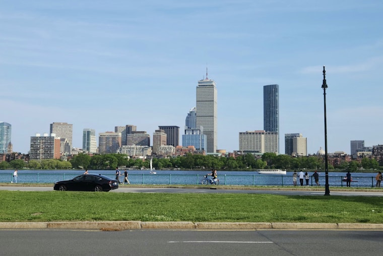 Bostonians Face Thanksgiving Week Weather Whirlwind with Sunny Days, Rainy Nights, and Gusty Winds