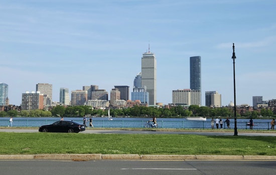 Bostonians Face Thanksgiving Week Weather Whirlwind with Sunny Days, Rainy Nights, and Gusty Winds