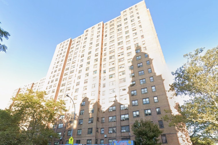 Bronx Residents at Mitchel Houses Spend Thanksgiving Without Cooking Gas Nearly 2 Months After Collapse