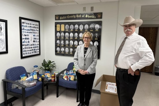 Butler County Sheriff and Clerk of Courts Team Up to Support New Life Mission this Holiday Season