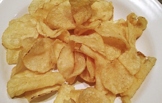 Cape Cod Chips Faces Class Action Lawsuit in New York Over Alleged Misleading Natural Claims
