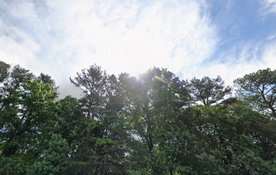 Charlotte to Enjoy Temperate Weather with Sunshine and Light Showers Ahead