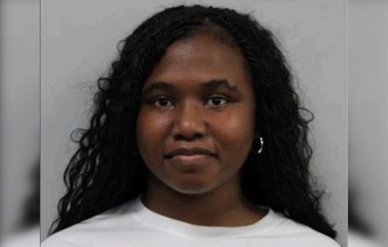 Chicago Police Seek Public's Help in Locating Missing 16-Year-Old Hope Watson