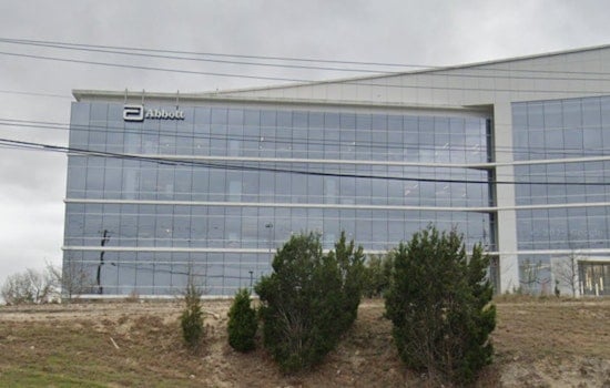 Chicago's Abbott Circles Cancer-Test Maker In Giant Deal Talks