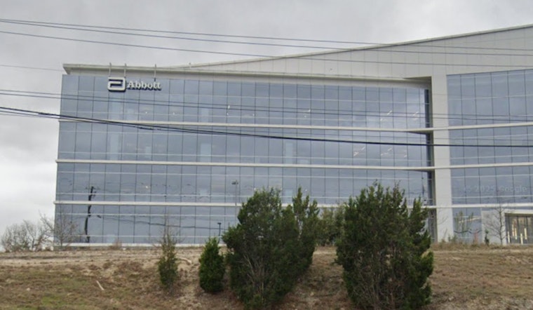 Chicago's Abbott Circles Cancer-Test Maker In Giant Deal Talks