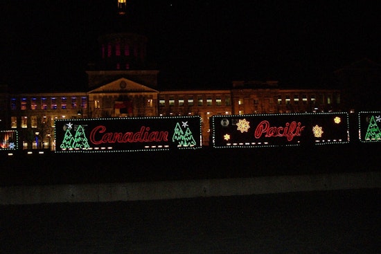 Chicago Welcomes Canadian Pacific Holiday Train and Metra's Festive Rides for Charity and Cheer