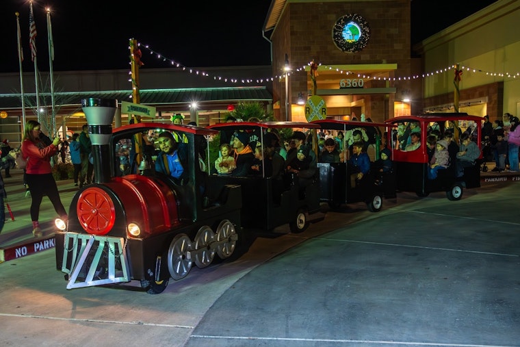 Citrus Heights Sparkles with Holiday Tree Lighting and Best Lights Contest
