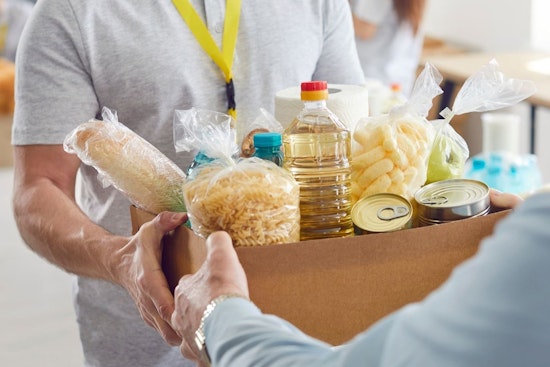 City of Woodbury Donates $10,000 to Support Local Food Shelf Amid Federal Shutdown