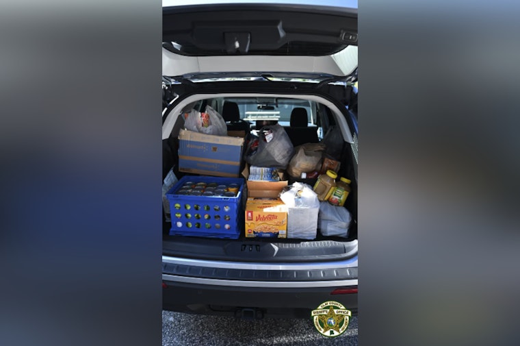 Clay County Sheriff's Deputies Deliver 497 Pounds of Food to Green Cove Springs Pantry Ahead of Thanksgiving