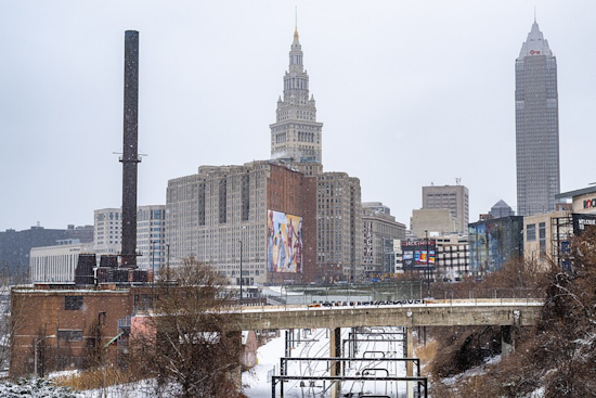 Cleveland's NWS Issues Winter Storm Warning for Lucas County, Advisories Along I-75 as Snowfall Intensifies