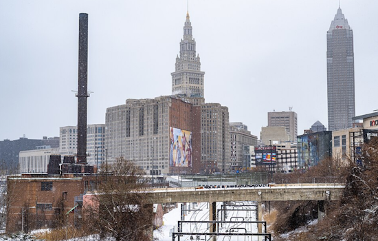 Cleveland's NWS Issues Winter Storm Warning for Lucas County, Advisories Along I-75 as Snowfall Intensifies