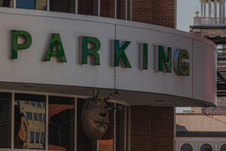 Colorado Springs Gifts Holiday Shoppers with Free Parking to Boost Local Business