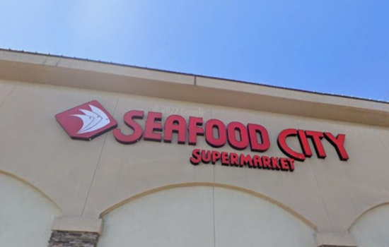 Daly City's Seafood City Transforms into Nighttime Hotspot with "Late Night Madness" Events