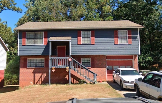 DeKalb Police Investigate Double Stabbing in Stone Mountain as Two Victims Hospitalized After Altercation