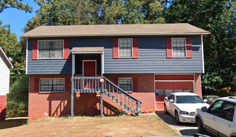 DeKalb Police Investigate Double Stabbing in Stone Mountain as Two Victims Hospitalized After Altercation