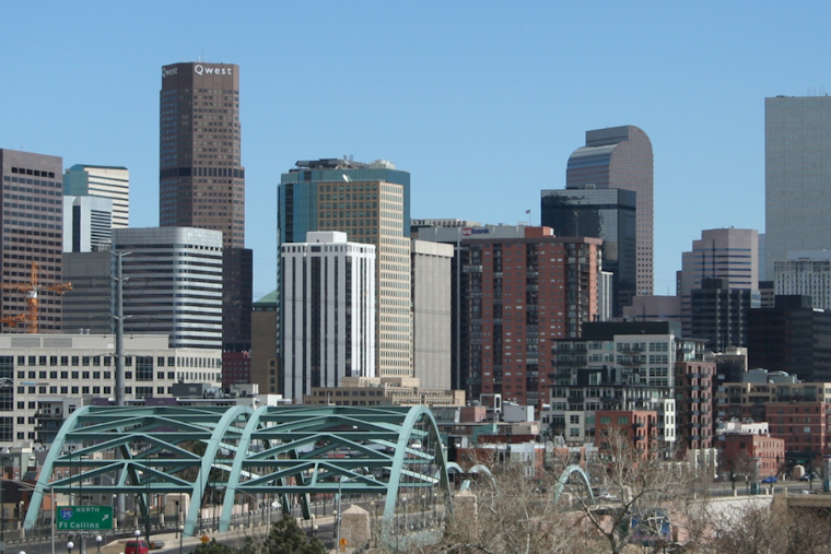 Denver Residents Face Chilly Weekend with Snow Showers and Advisories in Effect