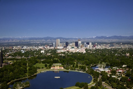 Denver's Rollercoaster Weather: Sunny Skies and Temperature Swings Ahead, Predicts National Weather Service