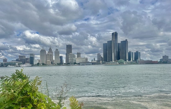 Detroit Braces for Mixed Bag of Sunshine, Rain, and Wind; Rainy Weekend in Store