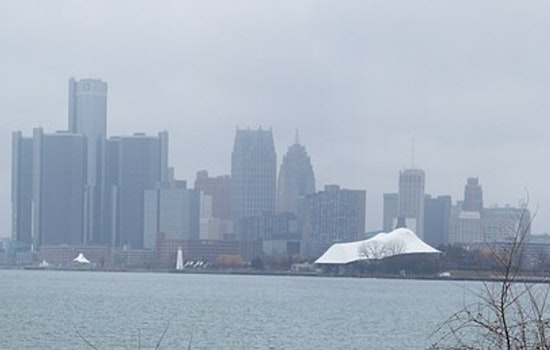 Detroit Faces Gusty Winds, Snow Showers, and Travel Woes in Pre-Thanksgiving Weather Turmoil