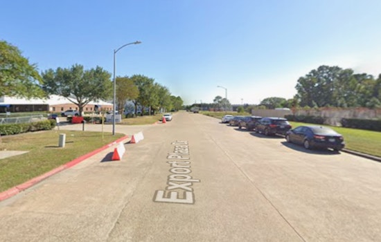 DHS Fast-Tracks Rule To Unmask Anti-ICE Protesters In Houston