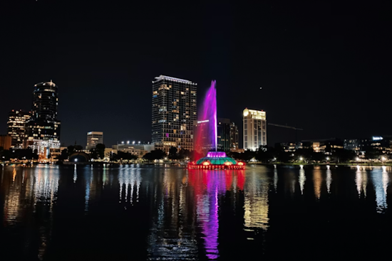 Downtown Orlando Embarks on Festive Makeover with 64-Foot Tree at Lake Eola Park