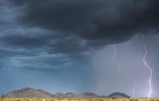 El Paso Braces for Morning Thunderstorms Before Clearing Skies and Milder Temperatures