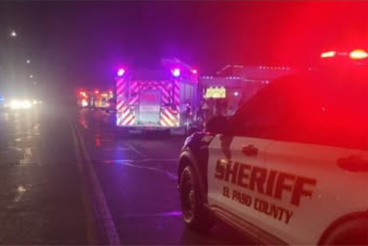 El Paso Commuters Face Delays as Structure Fire Closes Northbound Lane on Doniphan
