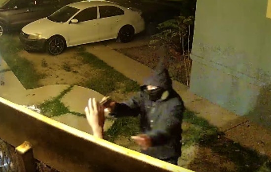 VIDEO: El Paso Police Seek Community Help to Solve Aggravated Robbery on Pera Block