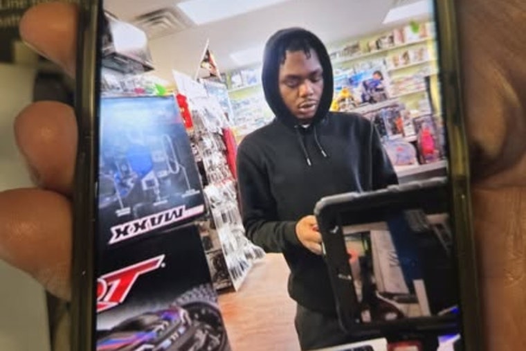 Elyria Police Seek Community Help to Identify Suspects in Theft Investigation