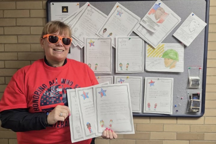 Euclid Police Touched by Noble Academy Students' Thank-You Notes Following Veterans Day Storytime