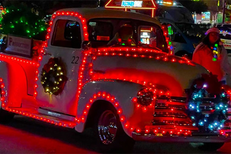 Euless to Sparkle with 31st Annual Parade of Lights Themed "Classic Christmas Movies" on Dec 6