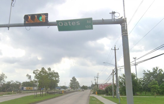 Fatal Collision Involving 18-Wheeler Shuts Down Beaumont Highway Near Houston