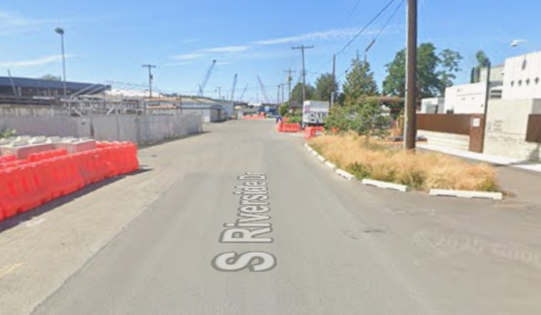 Fatal Industrial Fall in Seattle's South Park, Victim Perishes after Plunge onto Barge