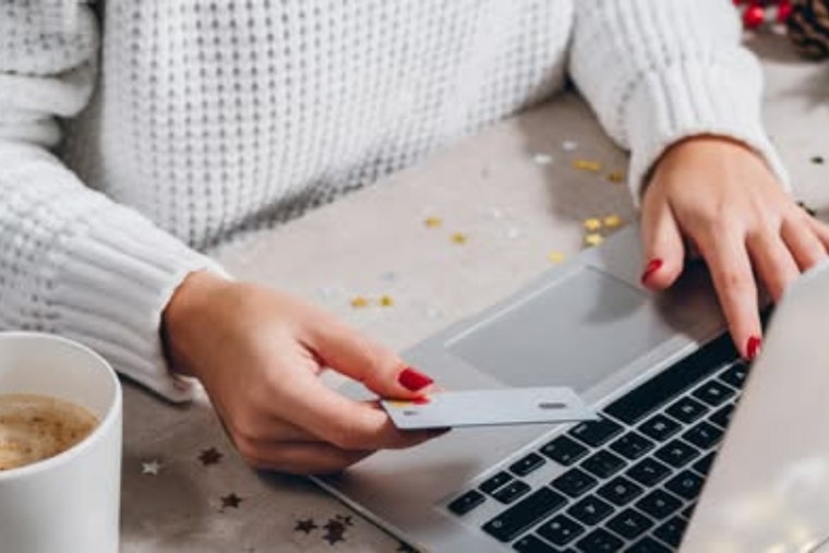 FBI Dallas Issues Online Shopping Safety Alert Ahead of Holiday Season