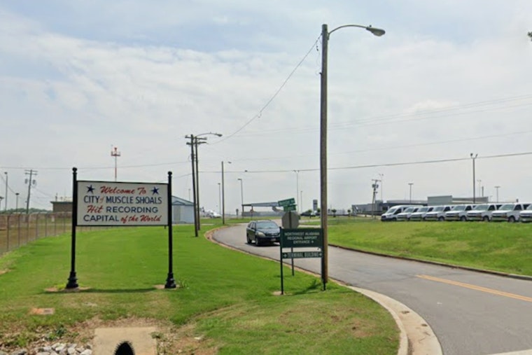 Fire Scare Forces Dallas-Bound Jet into Emergency Landing at Muscle Shoals