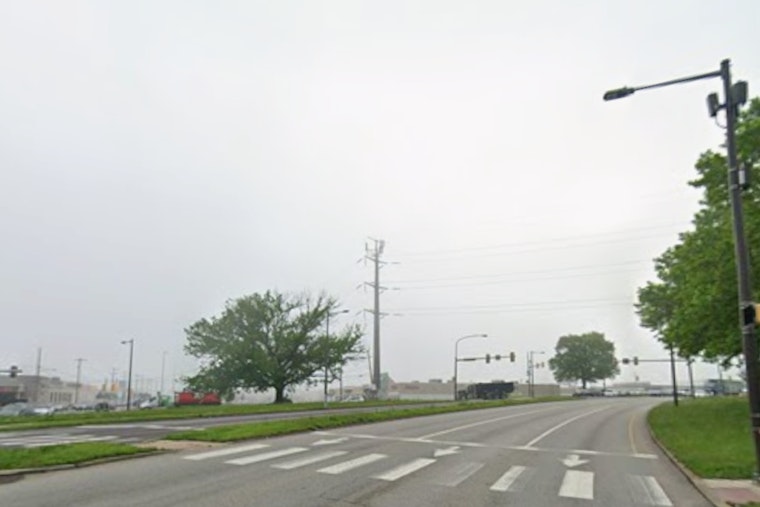 Foggy Start and Light Rain Envelop Philadelphia, Clearer Skies Expected Towards the Weekend