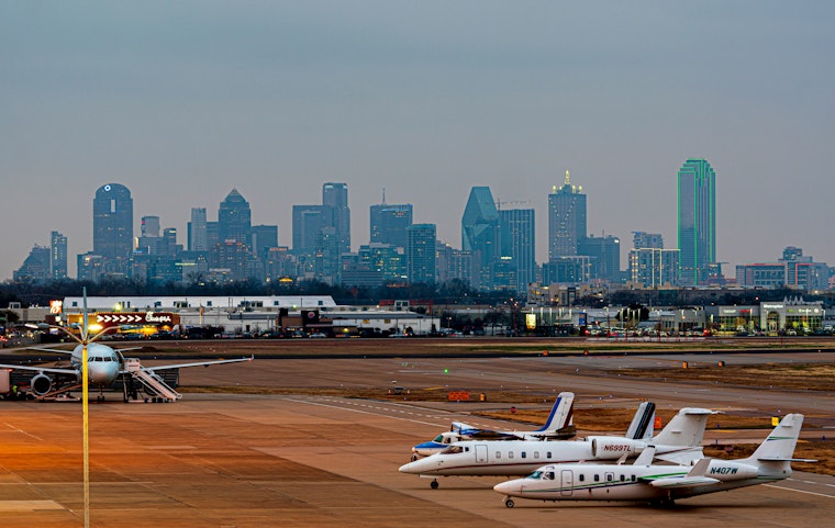Roaches, Mold And ‘Mystery Slime’ Shut Down United Club At DFW