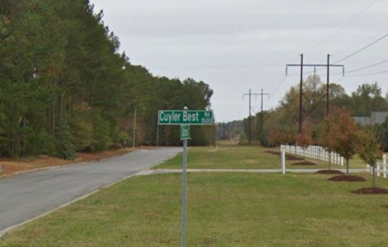 Goldsboro Police Officer Goes Extra Mile to Help Stranded Motorist on Cuyler Best Road