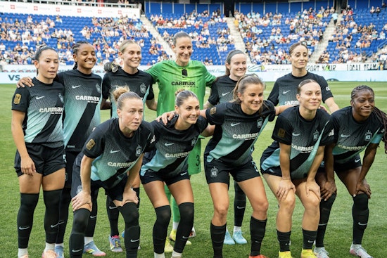 Gotham FC Honored with Key to New York City After Triumph in NWSL Championship
