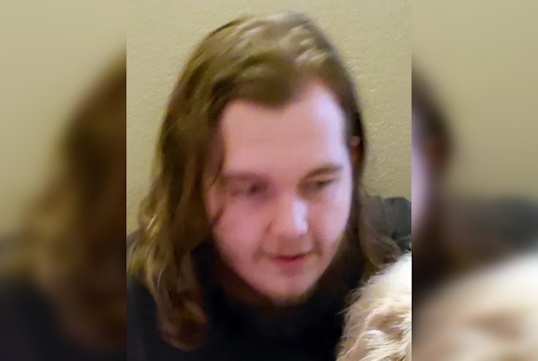 Henderson Community Rallies in Search for Missing Teen, Riley Monk
