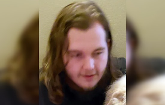Henderson Community Rallies in Search for Missing Teen, Riley Monk