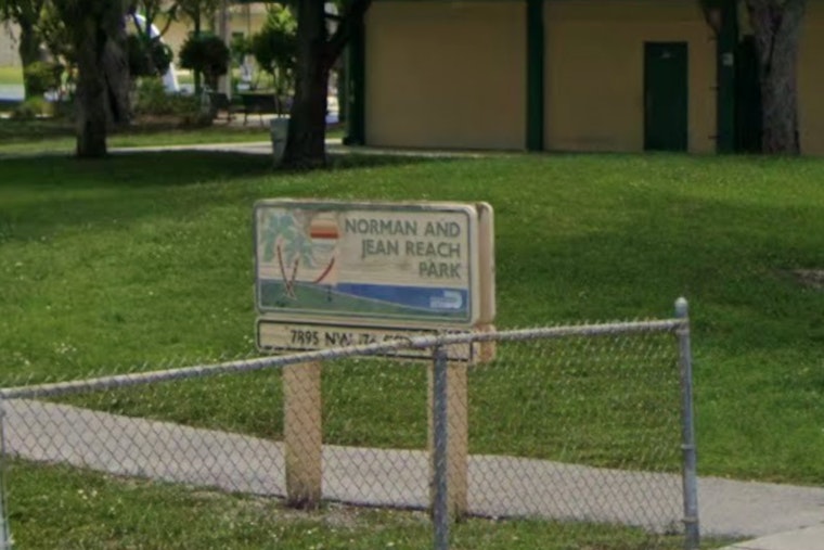 Hialeah to Sparkle with Senator René García's Christmas Tree Lighting Event at Norman & Jean Reach Park