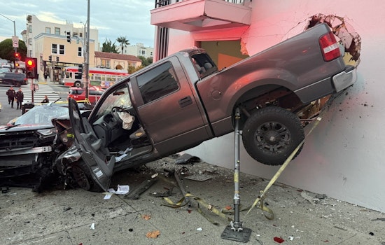 High-Speed Crash Snarls Lombard Near Broderick in San Francisco