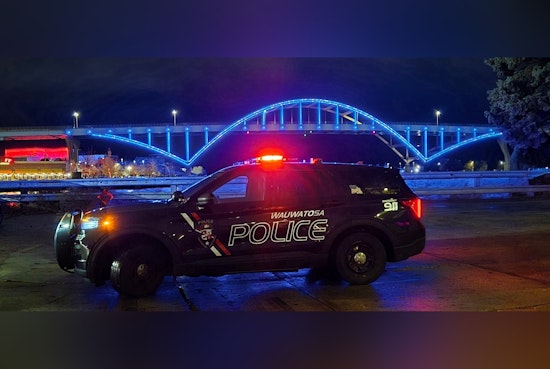 Hoan Bridge Illuminates in Honor of Crash Responder Safety Week, Wauwatosa Police Urge Drivers to Heed "Move Over" Message