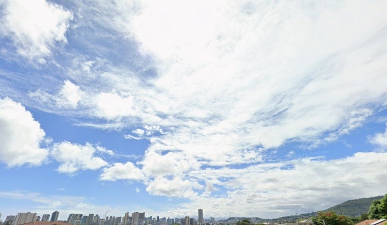 Honolulu Braces for Weather Shift as Calm Conditions Give Way to Weekend Rainfall and Wind