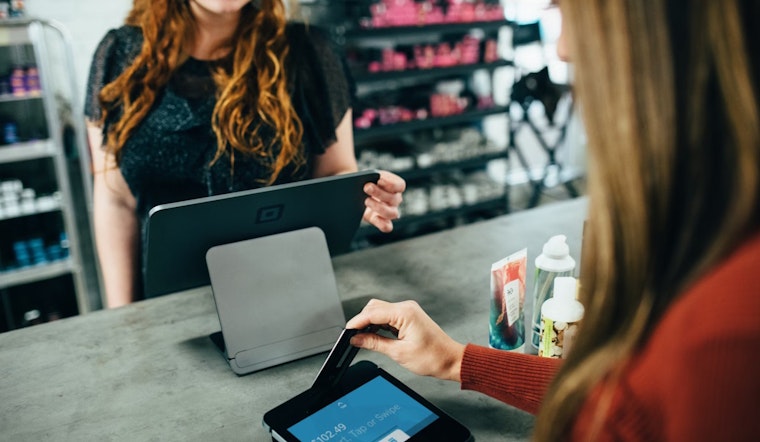 Honolulu Shops Brace For Swipe-Fee Shakeup As Visa, Mastercard Pitch $38B Deal
