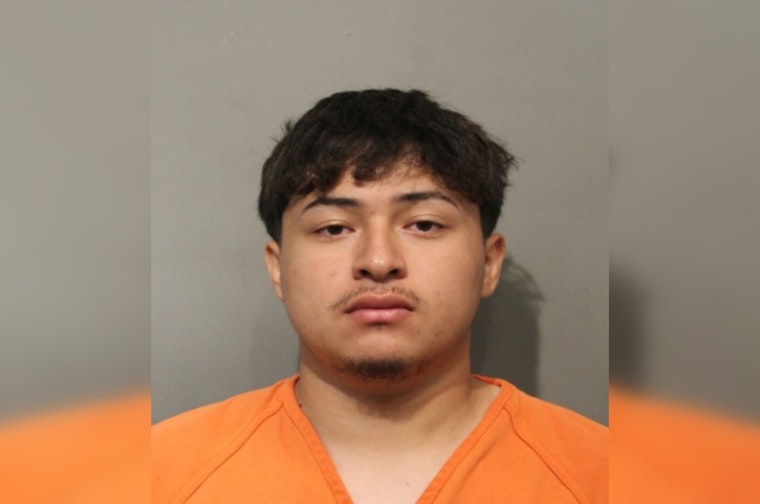 Houston Man Charged with Harboring Runaways, Supplying Alcohol to Minors in Harris County