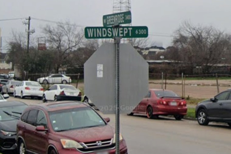 Houston Police Investigate After Two Men Fatally Shot on Windswept Lane