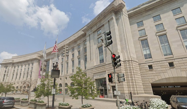 Mayor Bowser Launches DowntownDC Holiday Market to Boost Local Economy, Announces Early Grants for Small Businesses
