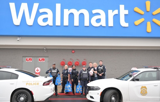 IMPD and Walmart Team Up to Deliver Thanksgiving Meals to Indianapolis Families